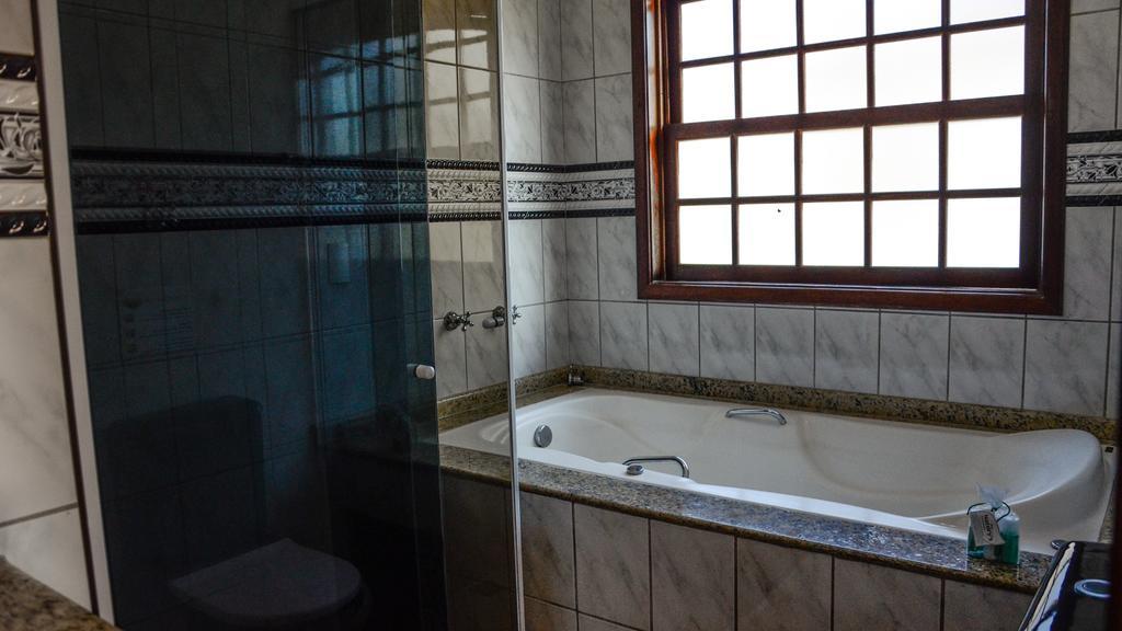 Pousada Estacao Do Sol Parati Habitación foto